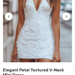 Chic White Floral Textured V-Neck Mini Dress